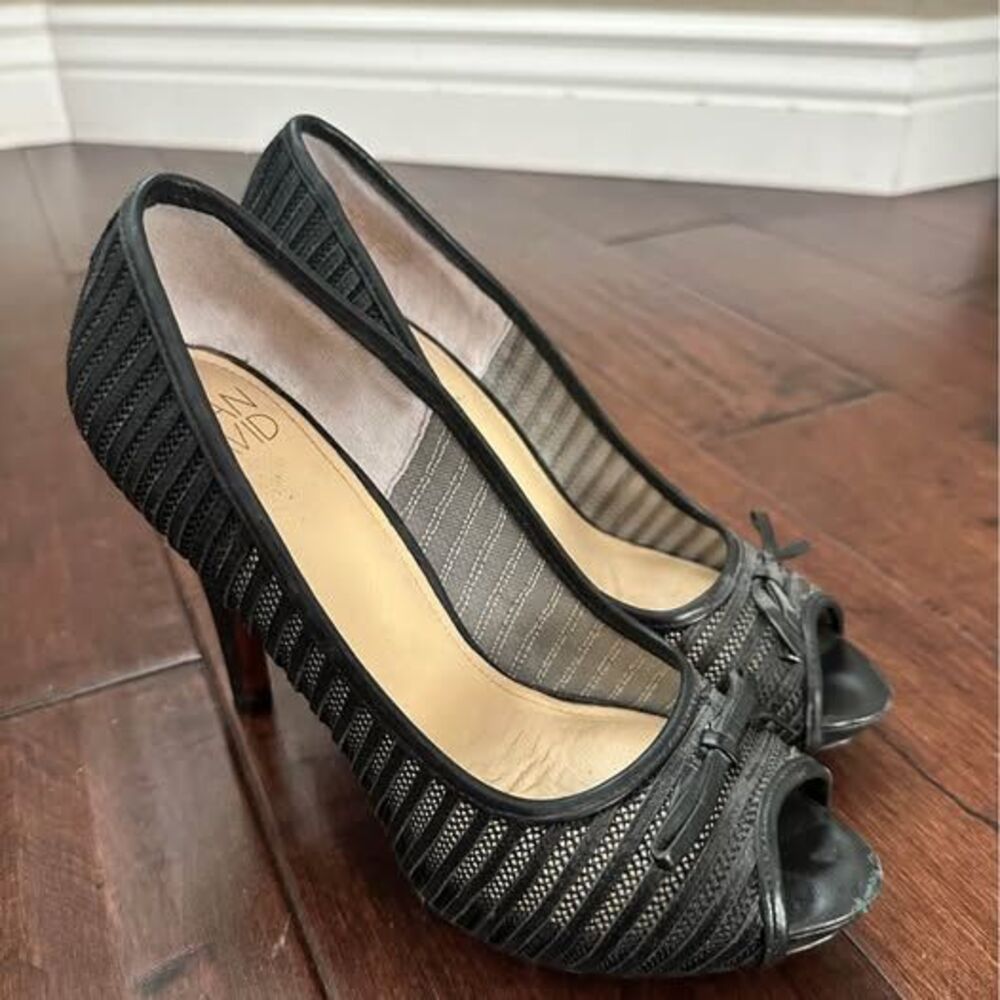 Joan & David Leather black mesh peep-toe pumps Size 7.5